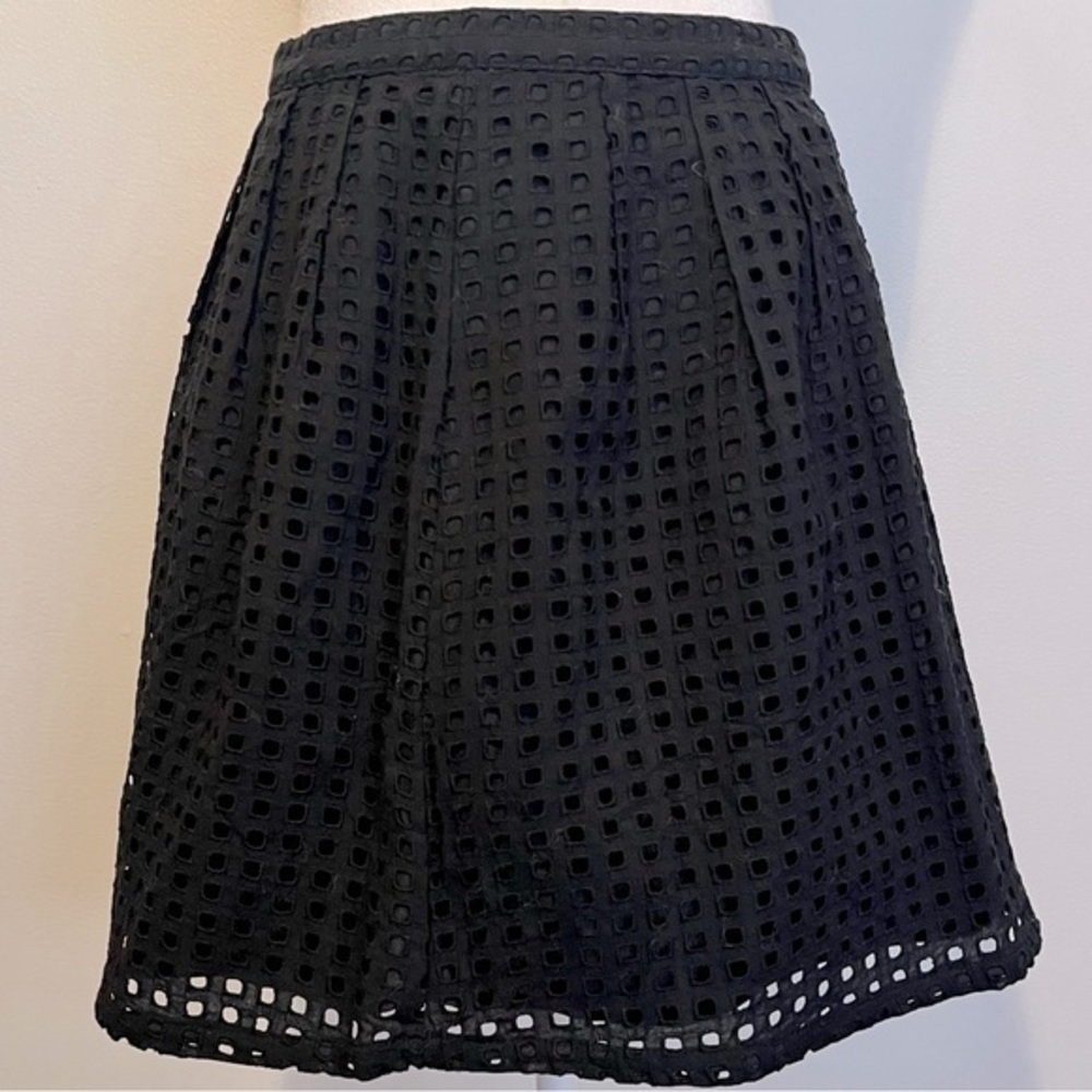 Eyelet embroidered Banana Republic skater skirt